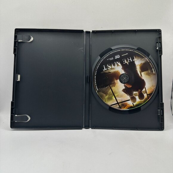 Stephen King's The Mist DVD By Frank Darabont - Picture 3 of 3